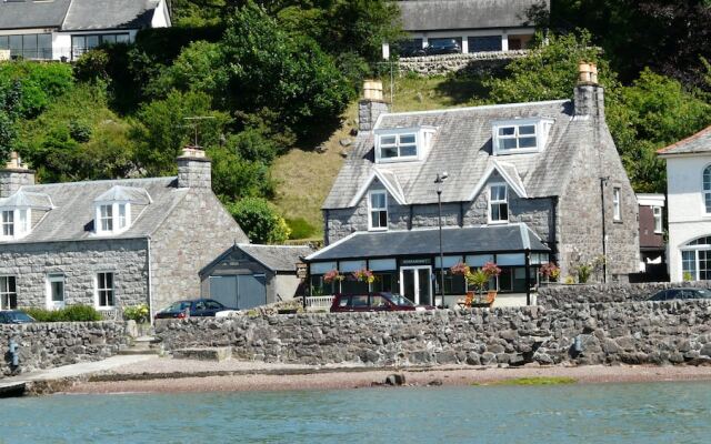 Rosemount Guest House