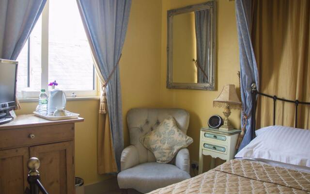 Albert & Victoria Guest House
