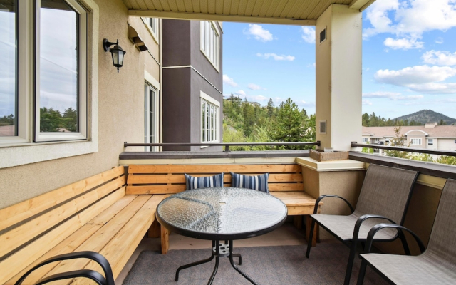 1210 Country Club Drive - 2 Bedroom