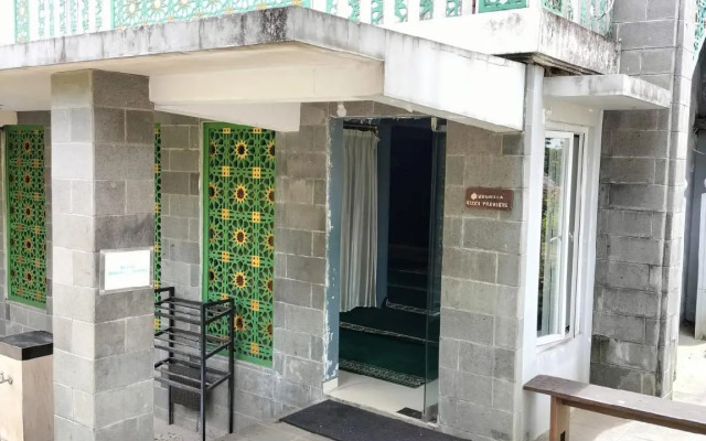 Rizen Premiere Hotel
