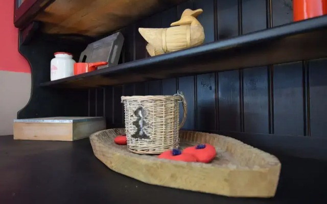 Lively Holiday Home With Garden, Barbecue, Garden Furniture