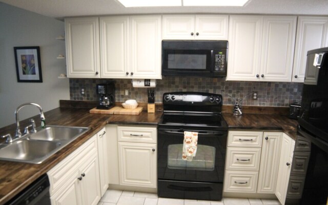 Ocean Village Club L22