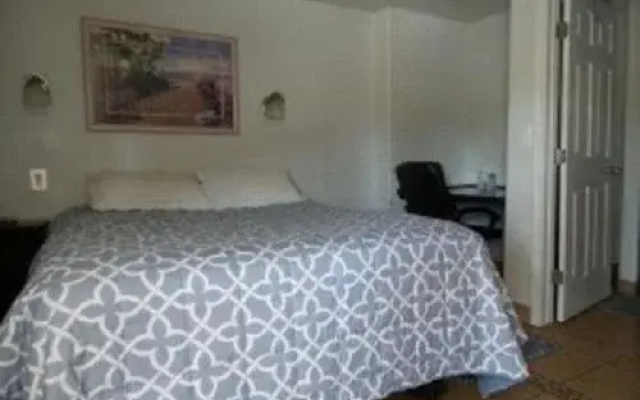 Turner Inn & RV Park