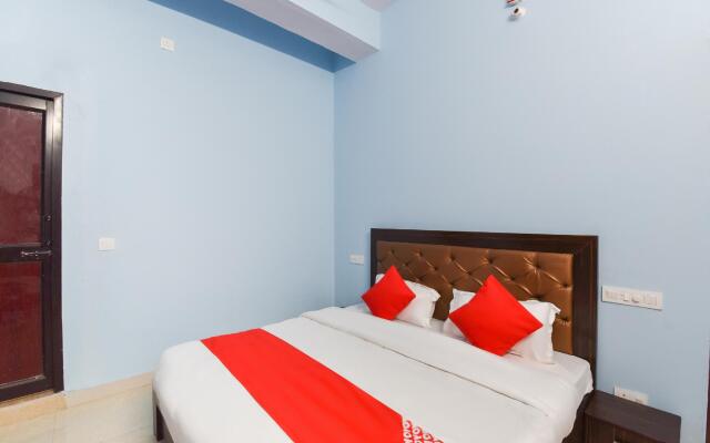 OYO Flagship 65912 Hotel Food Mania