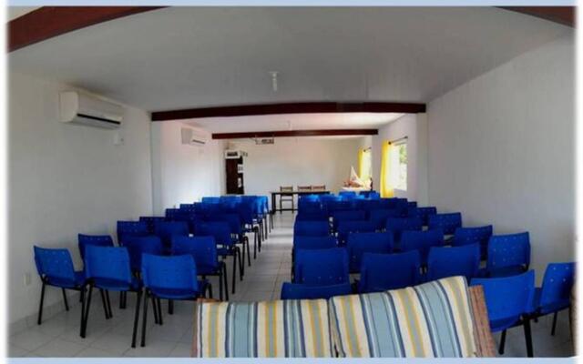 Jacuma's Lodge Hotel