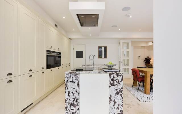The Camden Place - Breathtaking 4bdr Flat With Garden, London
