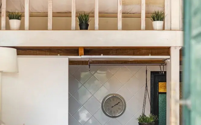 Cool Tailor Made Studio