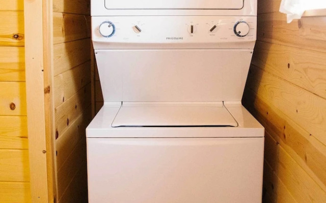 Paradise Valley Cabin by Chico & Yellowstone Park!