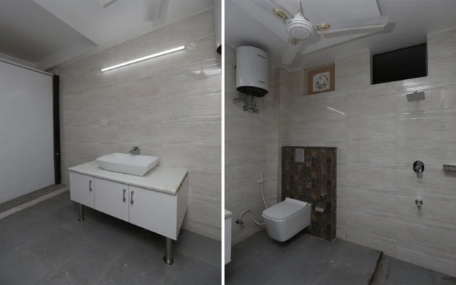 OYO 17007 Rising Inn