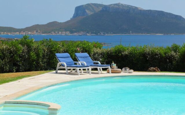 House Iris Golfo Aranci