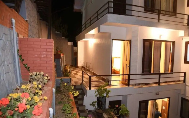 The Moonlake B&B