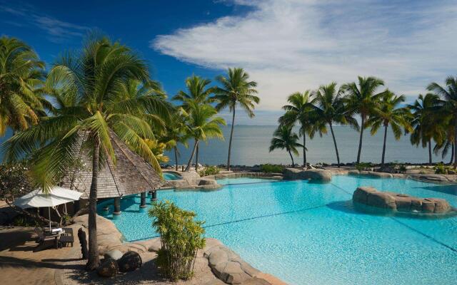 DoubleTree Resort by Hilton Hotel Fiji - Sonaisali Island