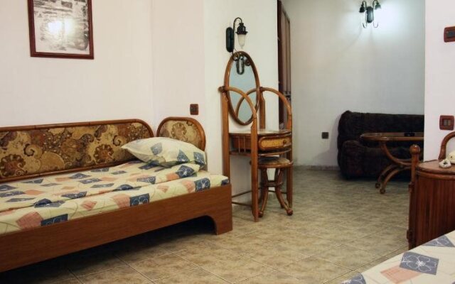 Rony Hotel