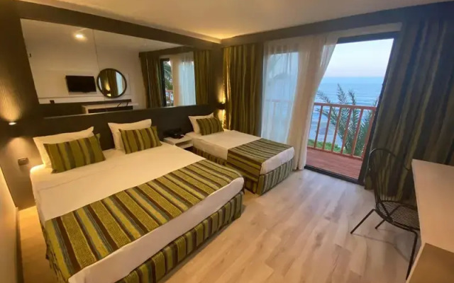 Club Tropical Paradise & Spa