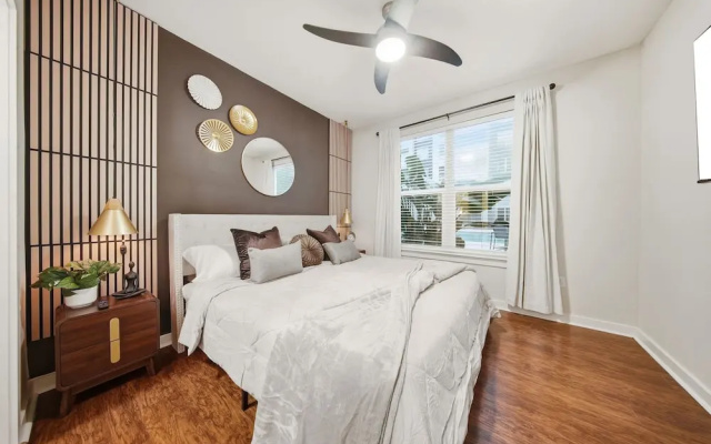Chic 2BR w Pool Pet-friendly Unit 14