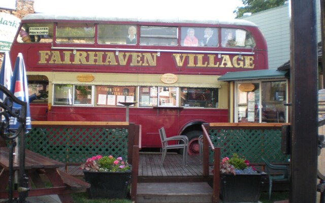 Fairhaven Bay View Suite - Two Bedroom Apartment