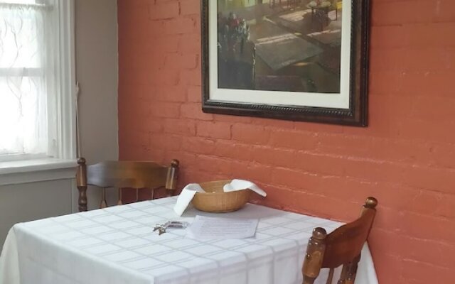 St. Vincent Row Suites