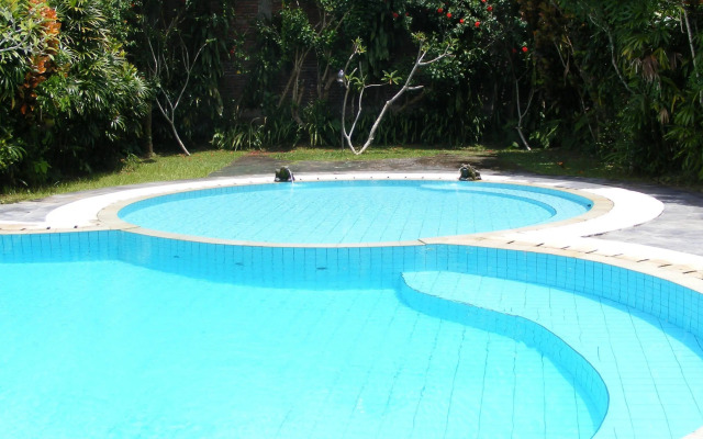 Puri Padi Hotel