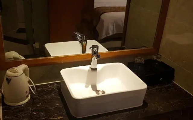 Urba Hotel(Changsha Yanghu Wetland Park store)