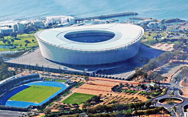 Romantic Beachfront Bachelor