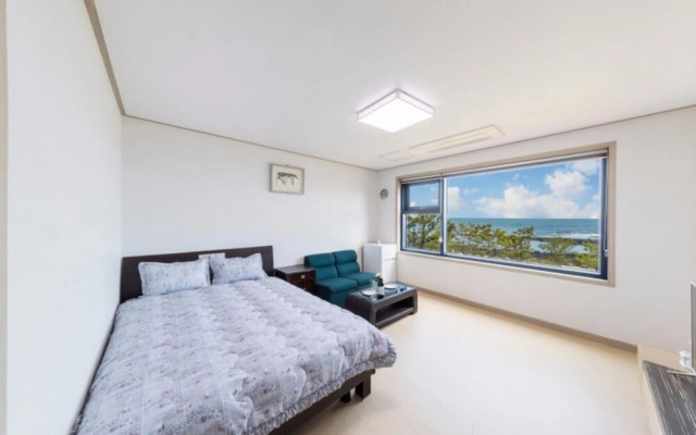 Seogwipo Gongcheonpo Villa Pension