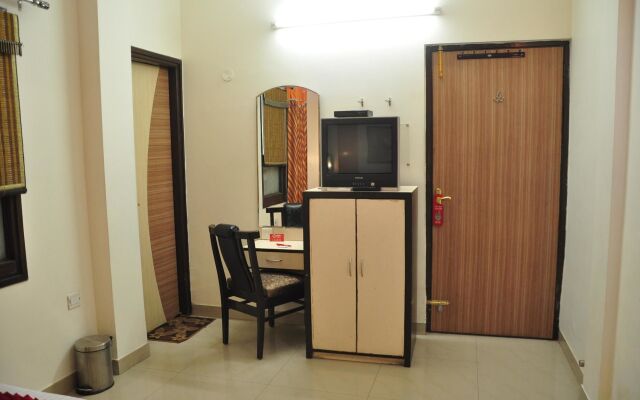 OYO 2042 Hotel New ss Residency