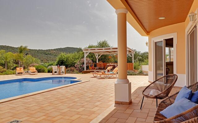 Casa do Pomar by Portucasa