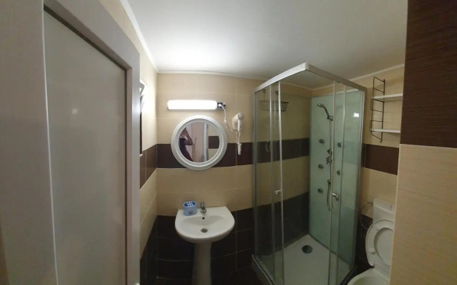 Casa Carmen Salina Artificiala