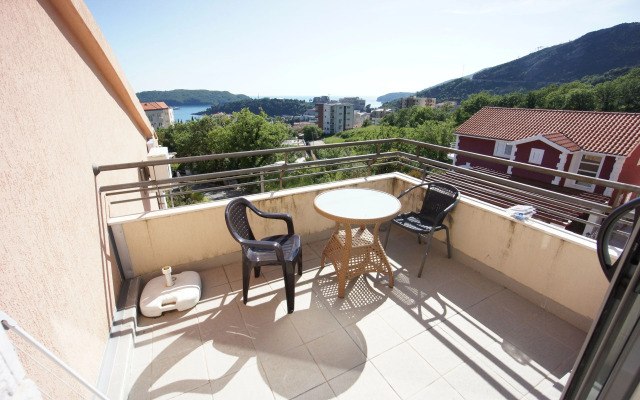 Apartments Becici Sunset