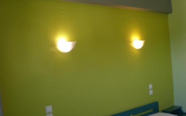 Almira Rooms