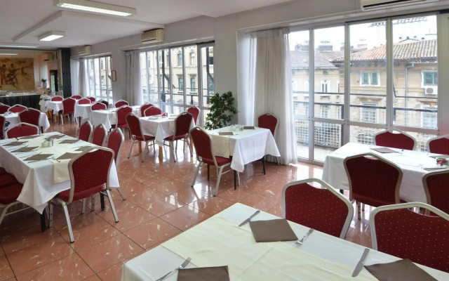Hotel Neboder