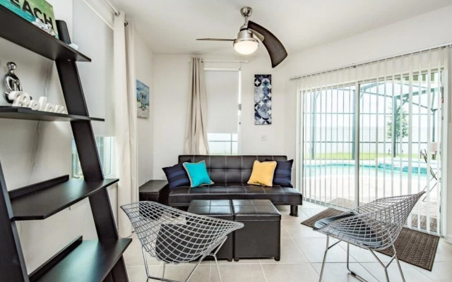 Fantastic 4 Bed 3 Bath Villa