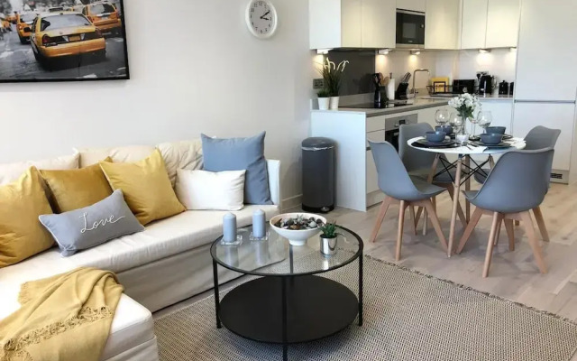 Stunning one bedroom apartment by Creatick