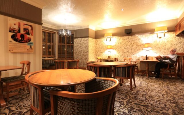 B+B York