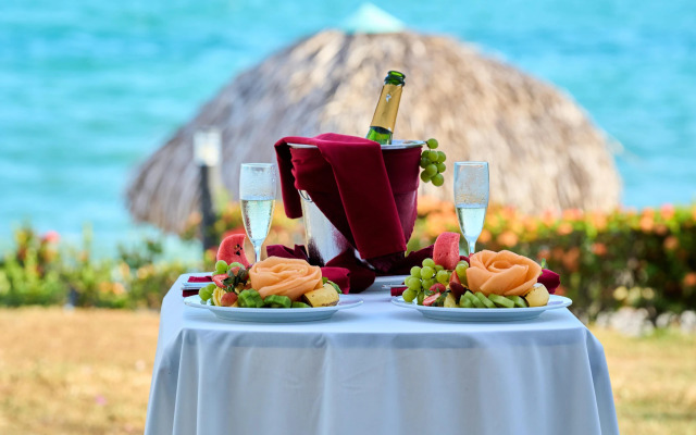 Grand Evenia Bijao Hotel — All Inclusive