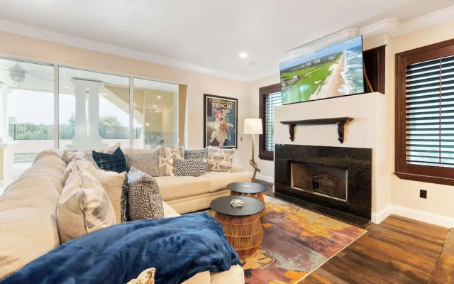 4 Bedroom Beach Bliss