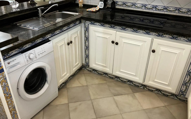 Pequeño palacete Calle Santas Patronas