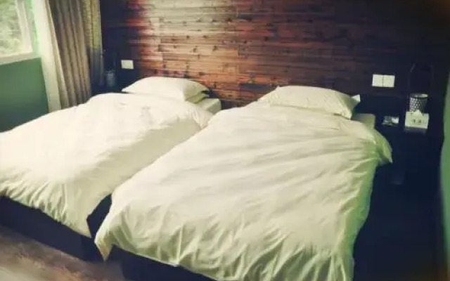 Qiandaohu Qinglu Inn