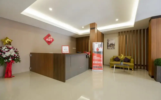 RedDoorz Plus near Ronggowarsito Museum Semarang