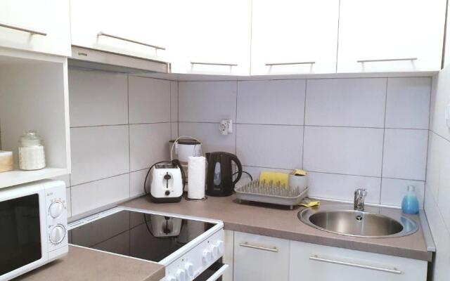 Apartment Near the Lakes