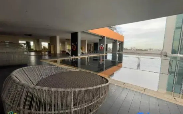 VSummer Loft Suites by RR JBcity