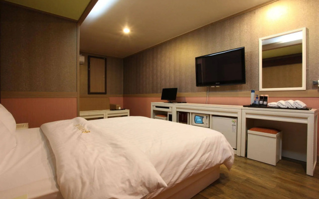 KS Hotel
