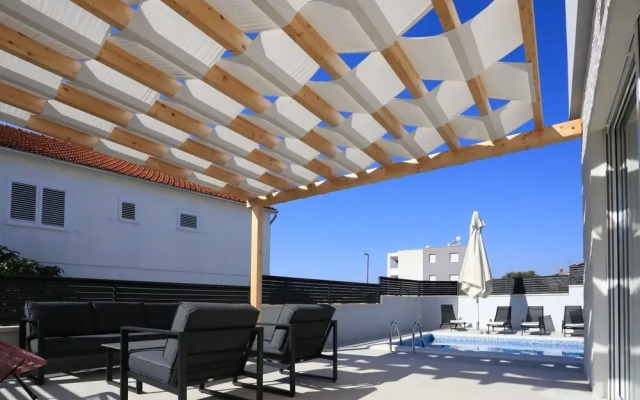 Kreso - With Pool - H