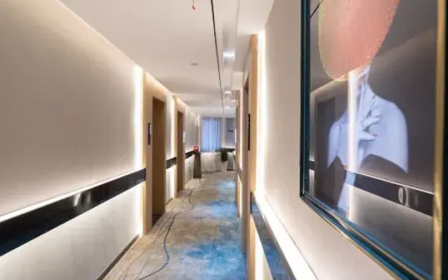 Yangjiang Gangwan Holiday Hotel