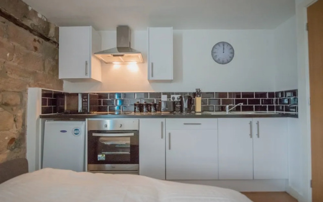 Kirkstall Bridge Apartments - 22