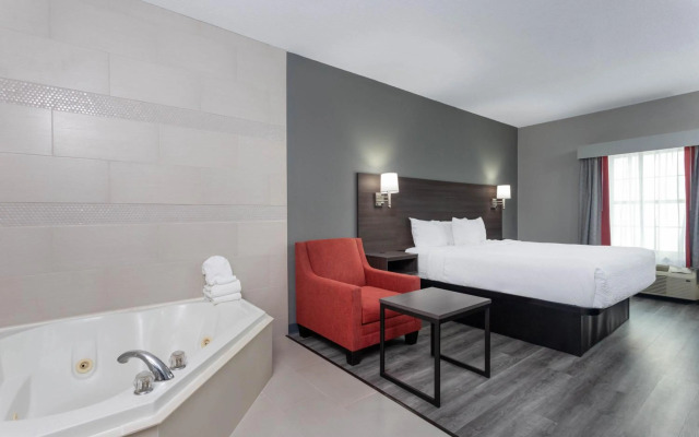 Ramada by Wyndham Sellersburg/Louisville North