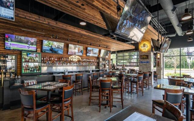 Lodgeur at Mid Main Lofts