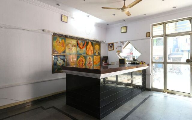 OYO 16048 Sri Raghavendra Inn