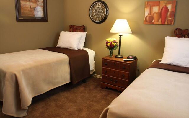 Eagle's Den Suites Cotulla a Travelodge by Wyndham