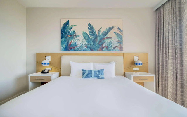 Radisson Resort Miami Beach